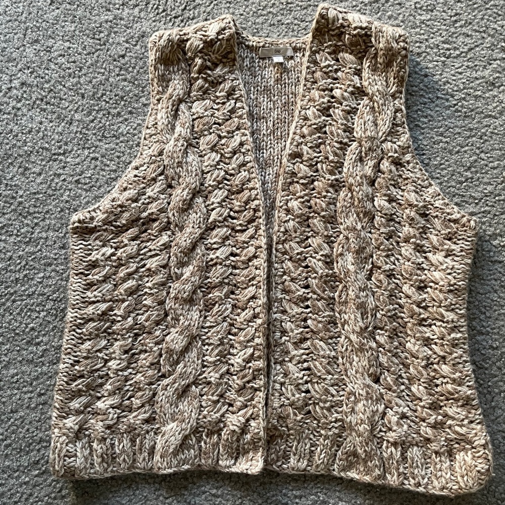 3/$30 Gap wool blend sleeveless cardigan